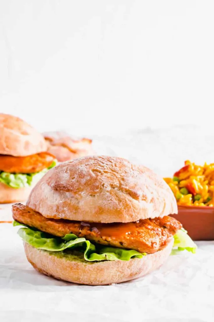 Nandos-Burger-Recipe-Hint-of-Helen-3-1-735x1103-1-682x1024 16 Healthy Fast Food Choices: Quick and Low-Calorie